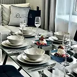 Apartment Family Boutique 1 *