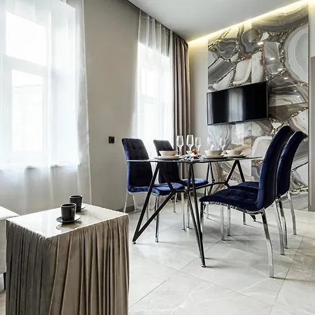 Family Boutique 1 - Two Bedroom