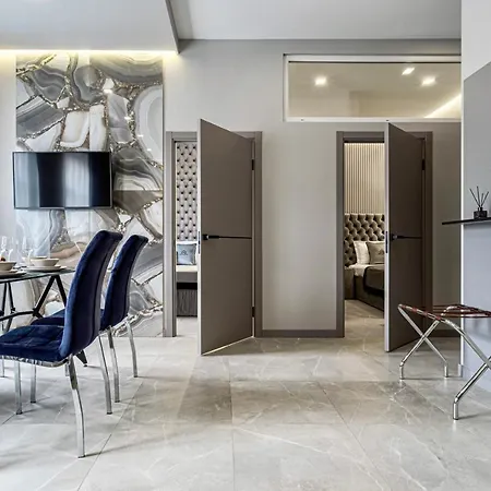 Family Boutique 1 - Two Bedroom Апартаменты *