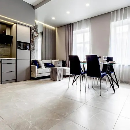 Family Boutique 1 - Two Bedroom Львов