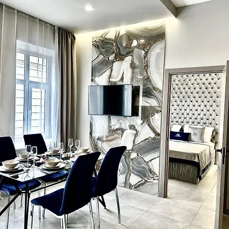 Family Boutique 1 - Two Bedroom *