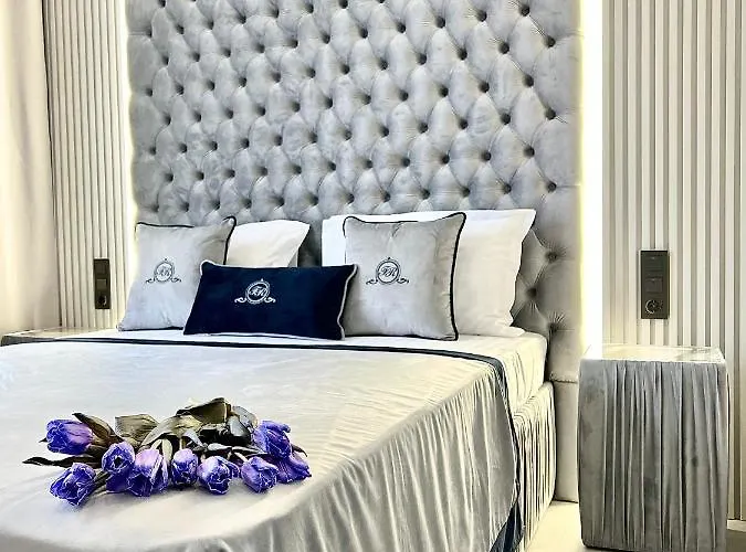 Family Boutique 1 شقة إلفيف