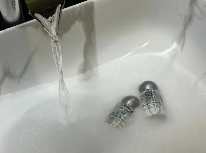 Family Boutique 1 شقة إلفيف