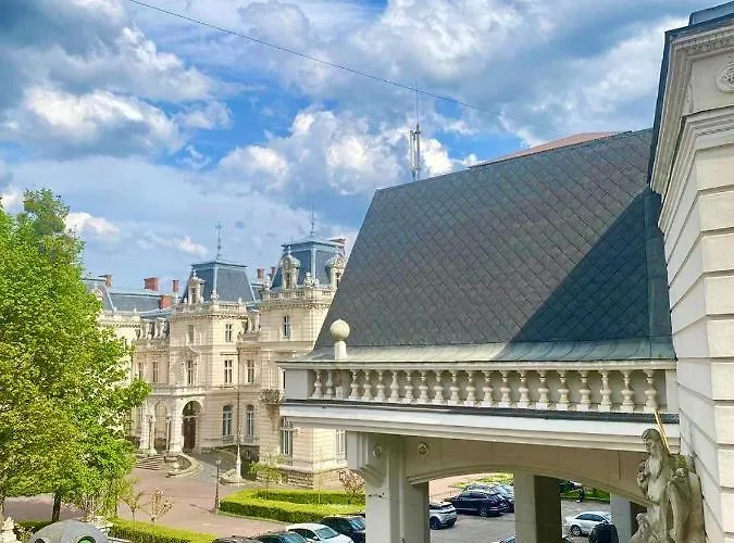 Family Boutique 1 アパート *